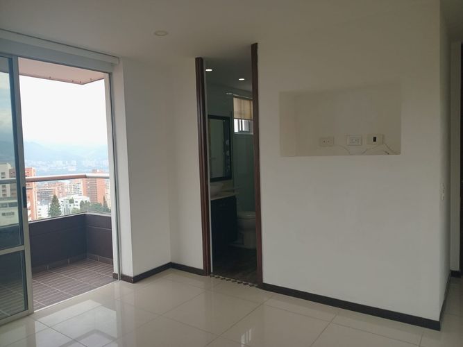 Apartamento de 3 alcobas en venta en La Florida, Medellín, 117 m² · foto 14 de 20