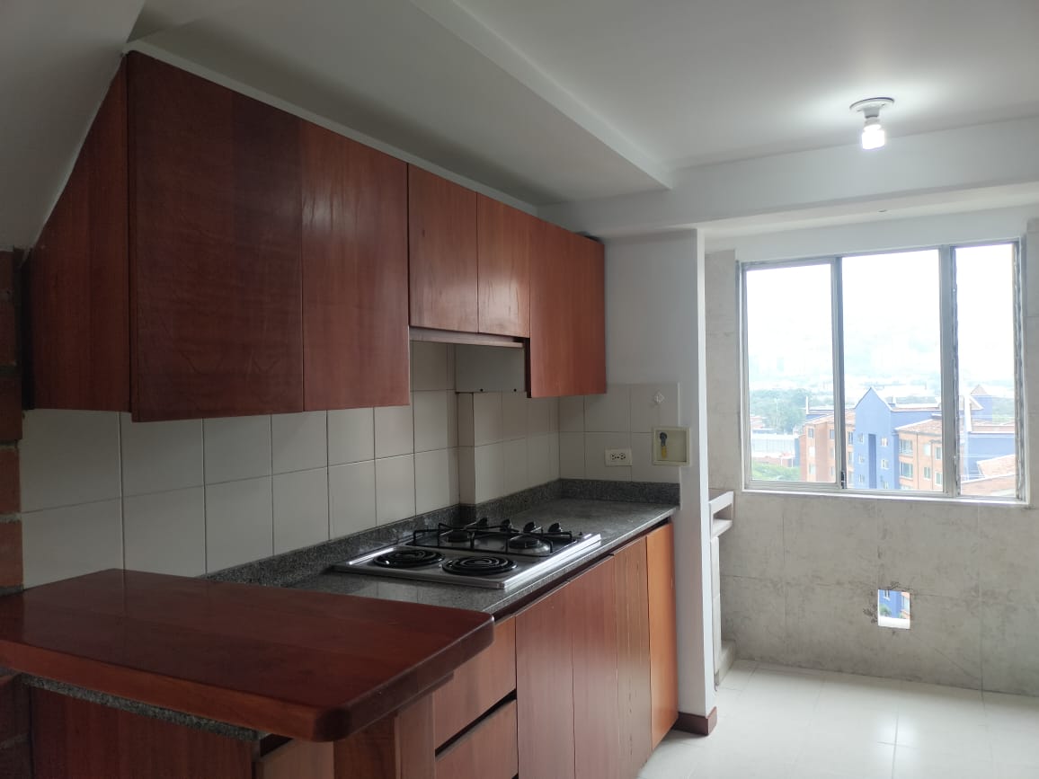 Apartamento en venta en El Poblado, Medellín · foto 5 de 17