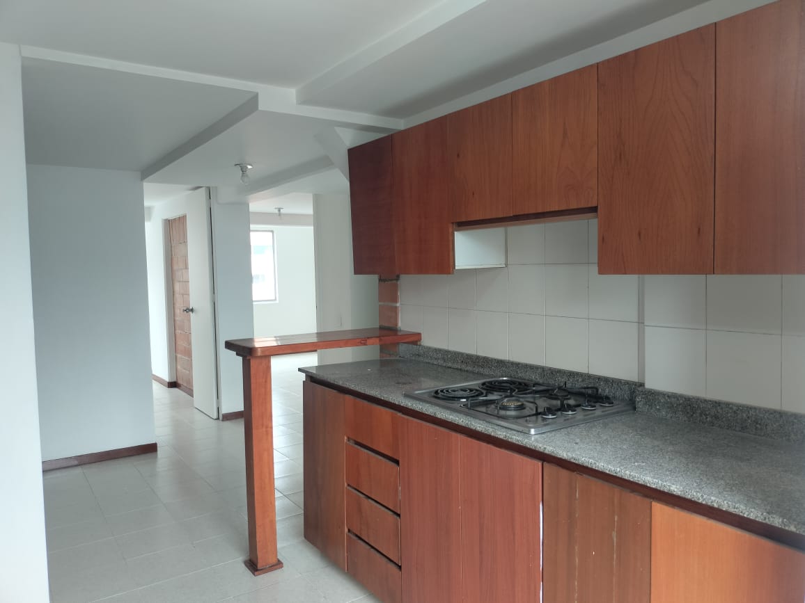 Apartamento en venta en El Poblado, Medellín · foto 6 de 17