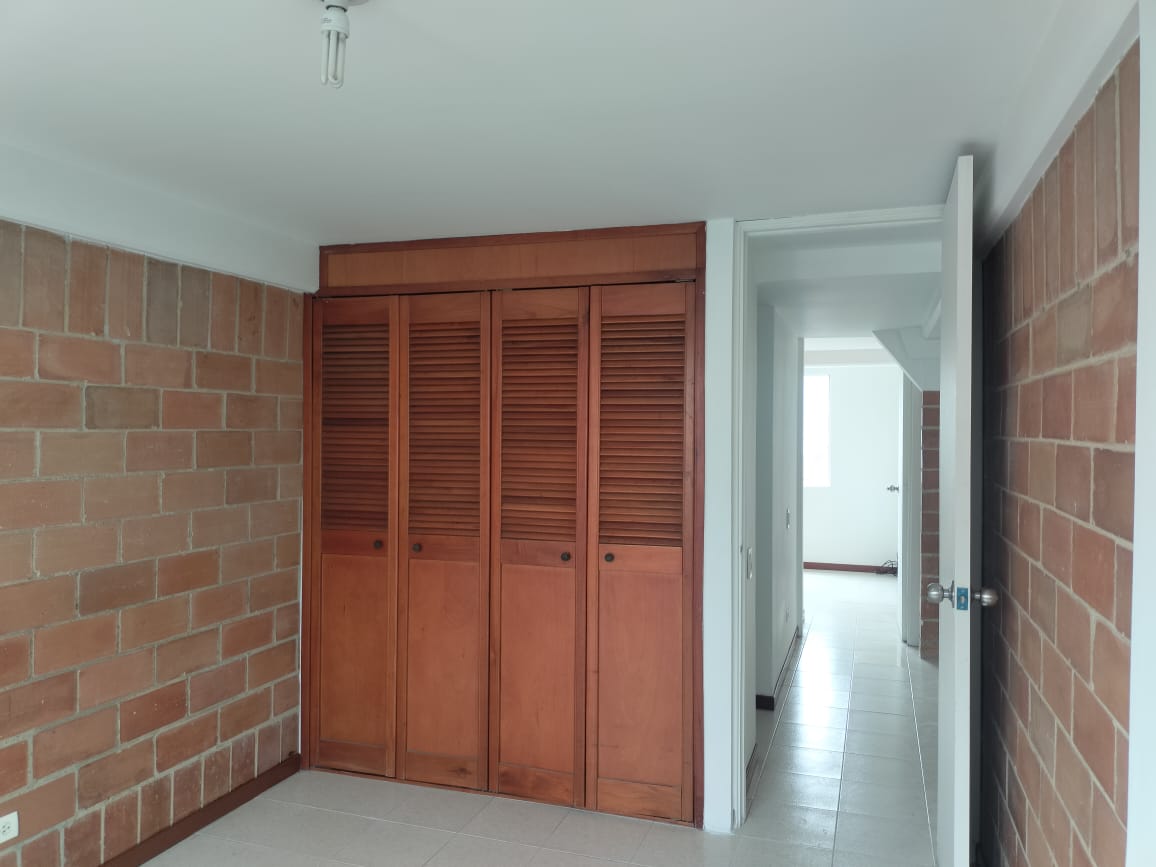 Apartamento en venta en El Poblado, Medellín · foto 10 de 17