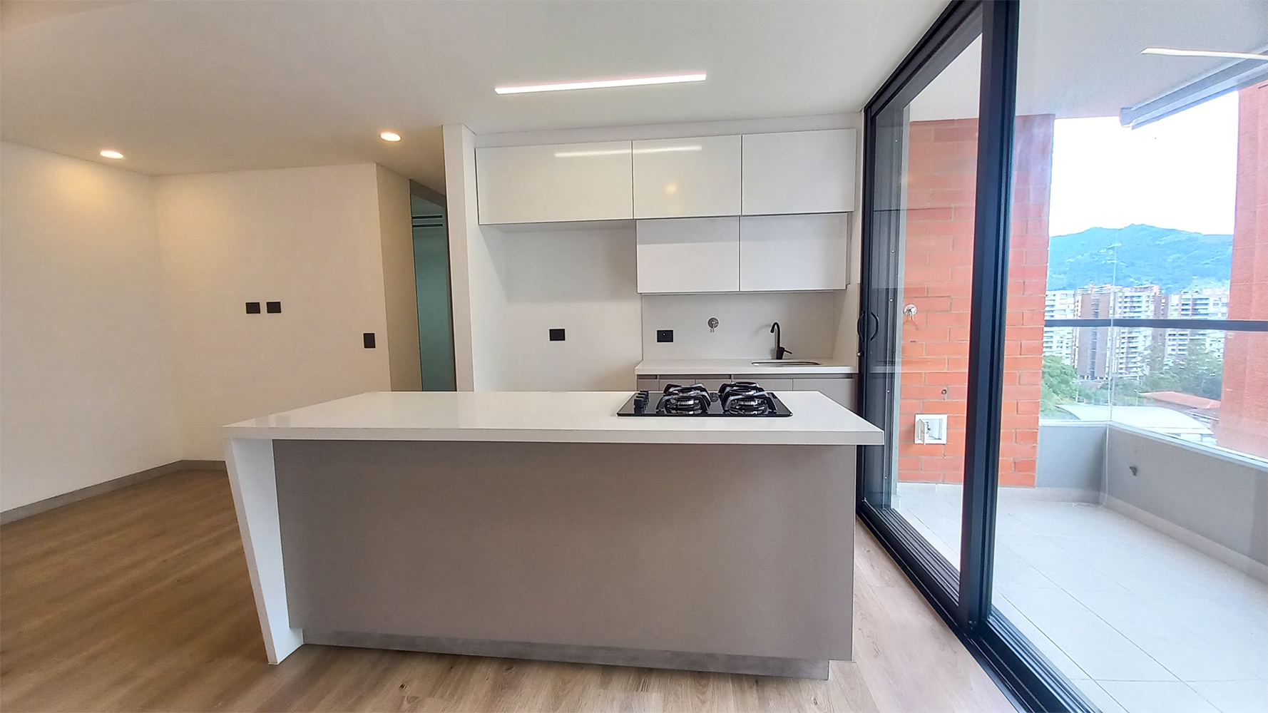 Apartamento en venta en Cumbres, Envigado · foto 4 de 15