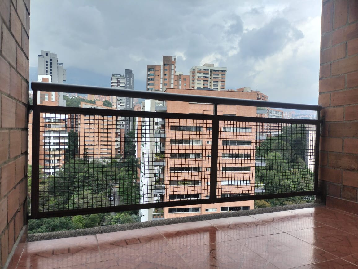 Apartamento en venta en El Poblado, Medellín · foto 17 de 17