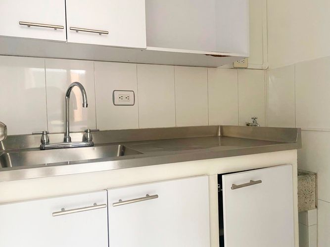 Oficina en arriendo en El Poblado, Medellín, 160 m² · foto 7 de 8