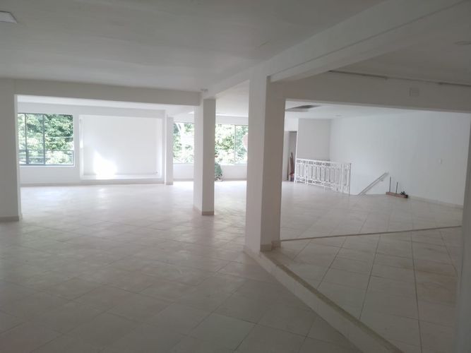 Oficina en arriendo en Laureles, Medellín, 290 m² · foto 3 de 17