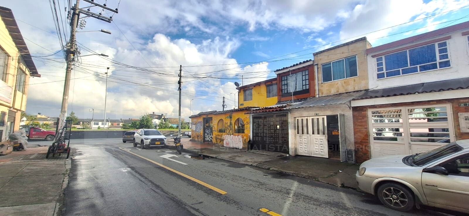Casa en venta en Villa Mayor Oriental, Bogotá · foto 2 de 24