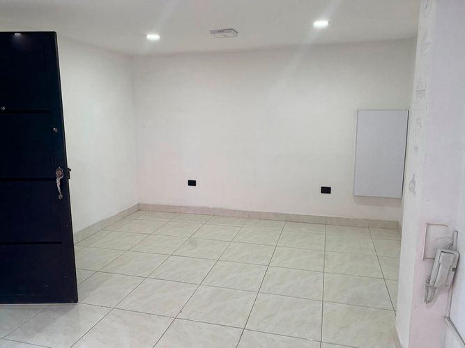 Oficina en arriendo en El Poblado, Medellín, 40 m² · foto 3 de 10