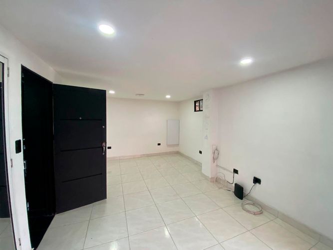 Oficina en arriendo en El Poblado, Medellín, 40 m² · foto 4 de 10
