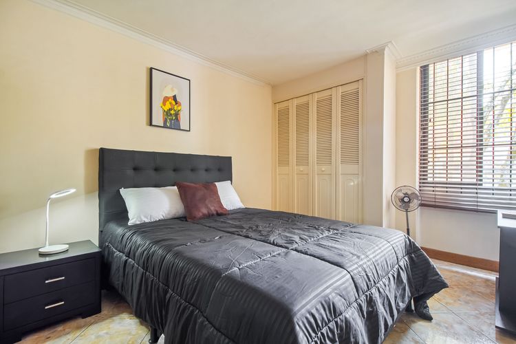 Apartamento de 3 alcobas en venta en Laureles, Medellín, 110 m² · foto 14 de 20