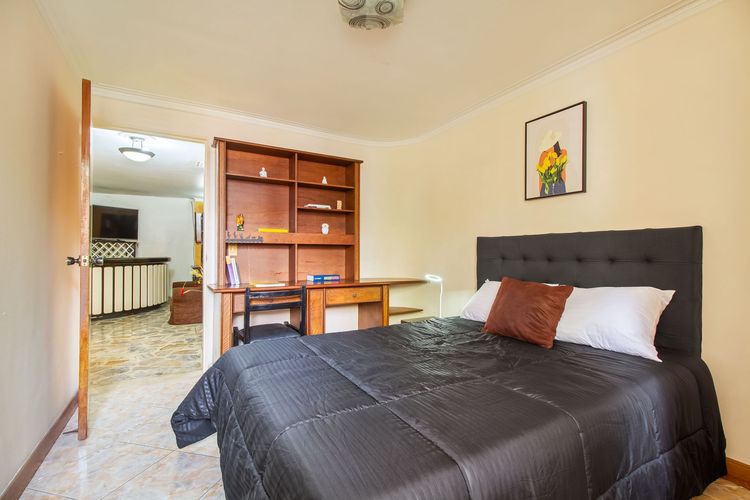 Apartamento de 3 alcobas en venta en Laureles, Medellín, 110 m² · foto 17 de 20