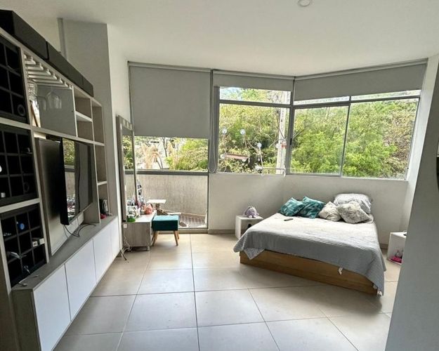 Apartamento de 1 alcoba en venta en Belén, Medellín, 64 m² · foto 6 de 11