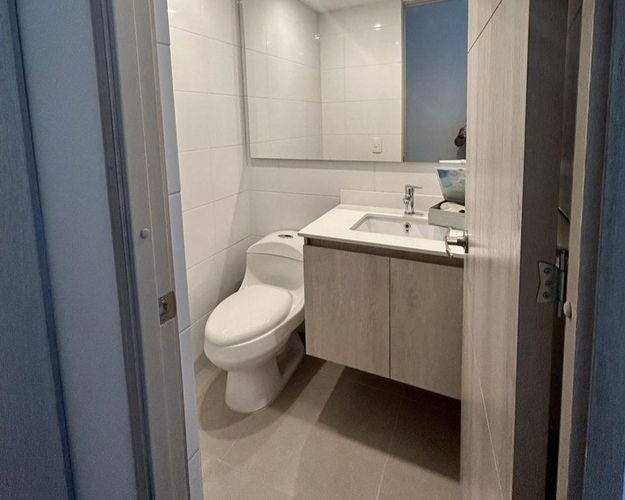 Apartamento de 1 alcoba en venta en Belén, Medellín, 64 m² · foto 9 de 11