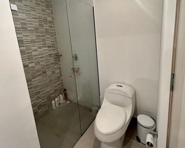 Apartamento de 1 alcoba en venta en Belén, Medellín, 64 m² · foto 10 de 11