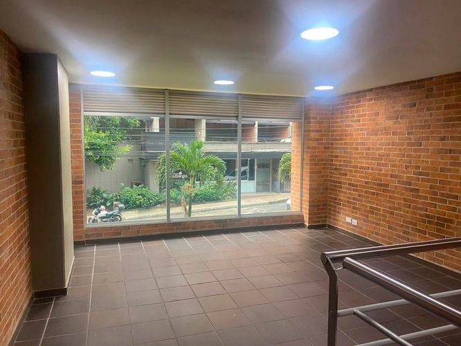 Local en arriendo en El Poblado, Medellín, 50 m² · foto 8 de 14