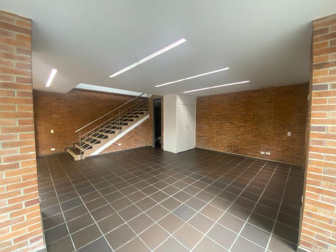 Local en arriendo en El Poblado, Medellín, 96 m² · foto 3 de 17