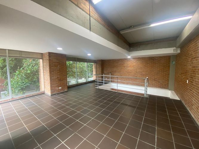 Local en arriendo en El Poblado, Medellín, 96 m² · foto 7 de 17