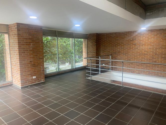 Local en arriendo en El Poblado, Medellín, 96 m² · foto 8 de 17
