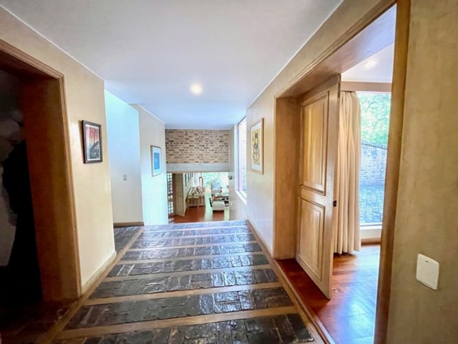Casa de 5 alcobas en venta en Colinas De Suba, Bogotá, 753 m² · foto 6 de 24