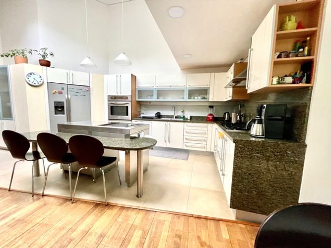 Casa de 5 alcobas en venta en Colinas De Suba, Bogotá, 753 m² · foto 12 de 24