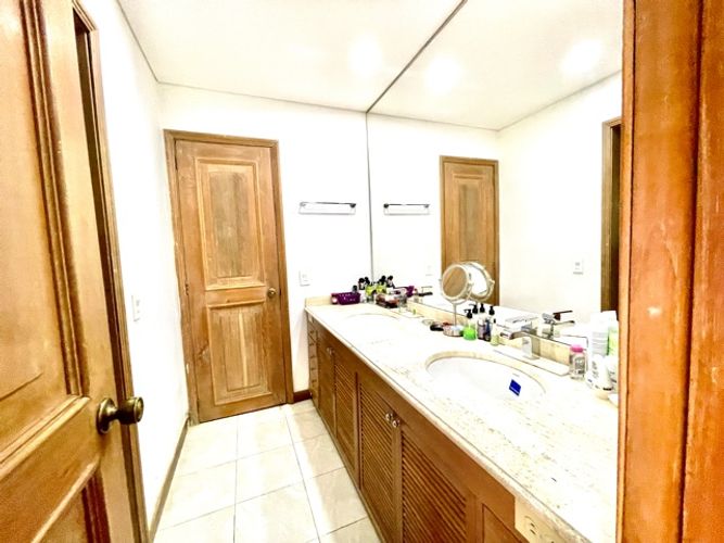 Casa de 5 alcobas en venta en Colinas De Suba, Bogotá, 753 m² · foto 15 de 24