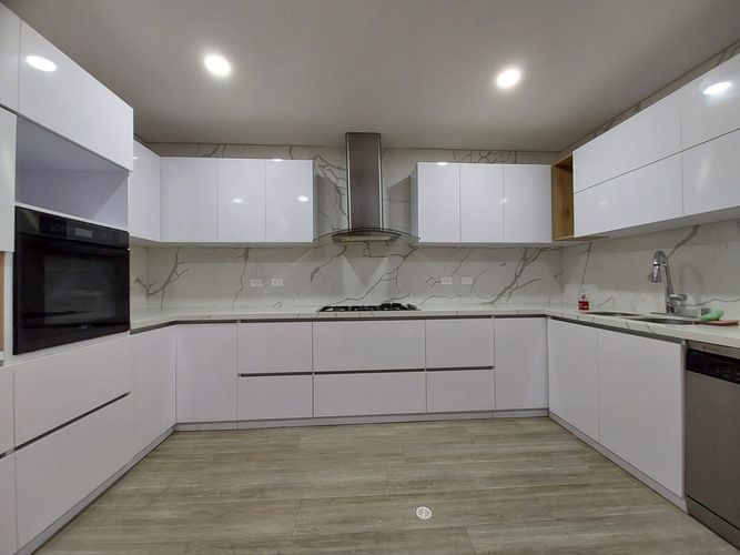Casa de 4 alcobas en arriendo en Alameda, Bogotá, 231 m² · foto 9 de 24