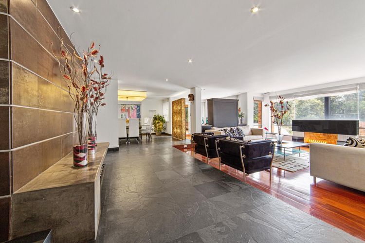 Casa de 4 alcobas en venta en Cerros De Suba, Bogotá, 726 m² · foto 11 de 23