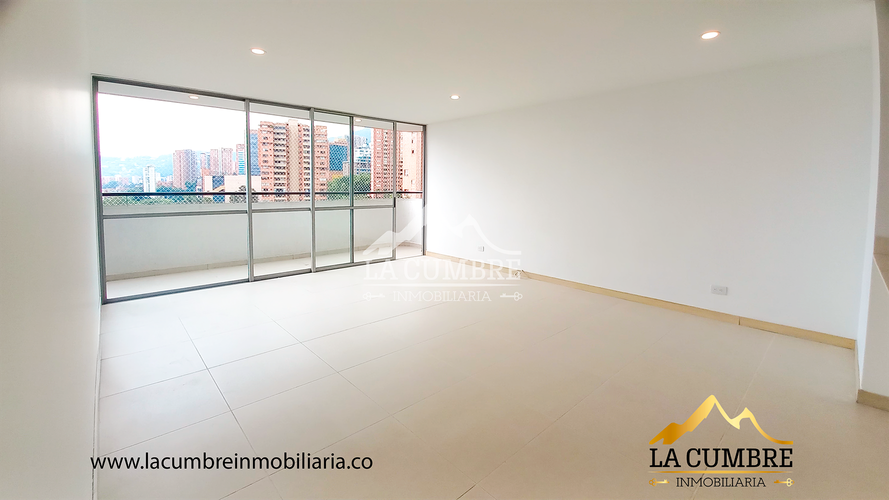 Apartamento de 2 alcobas en arriendo en Loma De Los Gonzalez, Medellín, 93 m² · foto 4 de 12