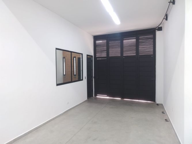 Bodega en arriendo en Perpetuo Socorro, Medellín, 280 m² · foto 5 de 19