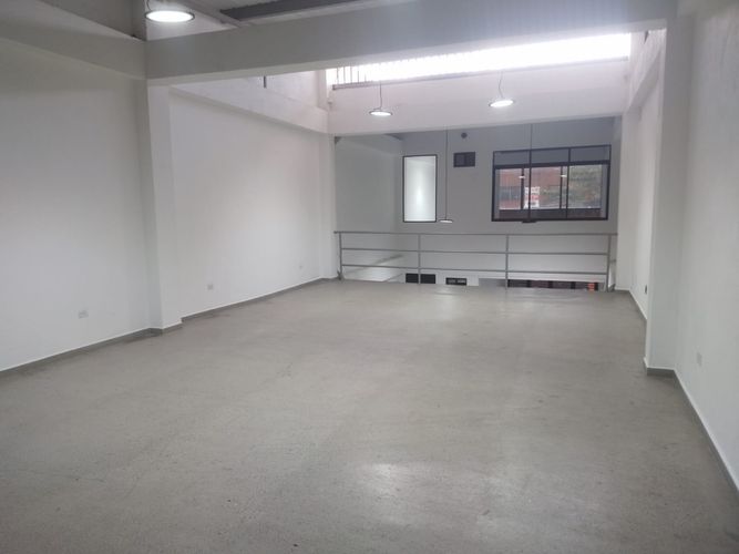 Bodega en arriendo en Perpetuo Socorro, Medellín, 280 m² · foto 7 de 19