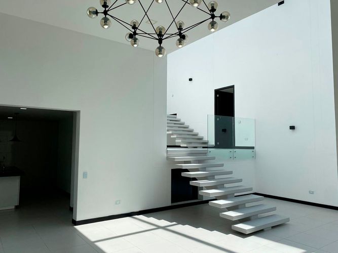 Casa de 3 alcobas en venta en El Retiro, 550 m² · foto 4 de 17