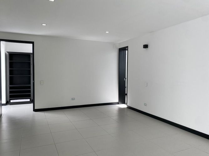 Casa de 3 alcobas en venta en El Retiro, 550 m² · foto 10 de 17