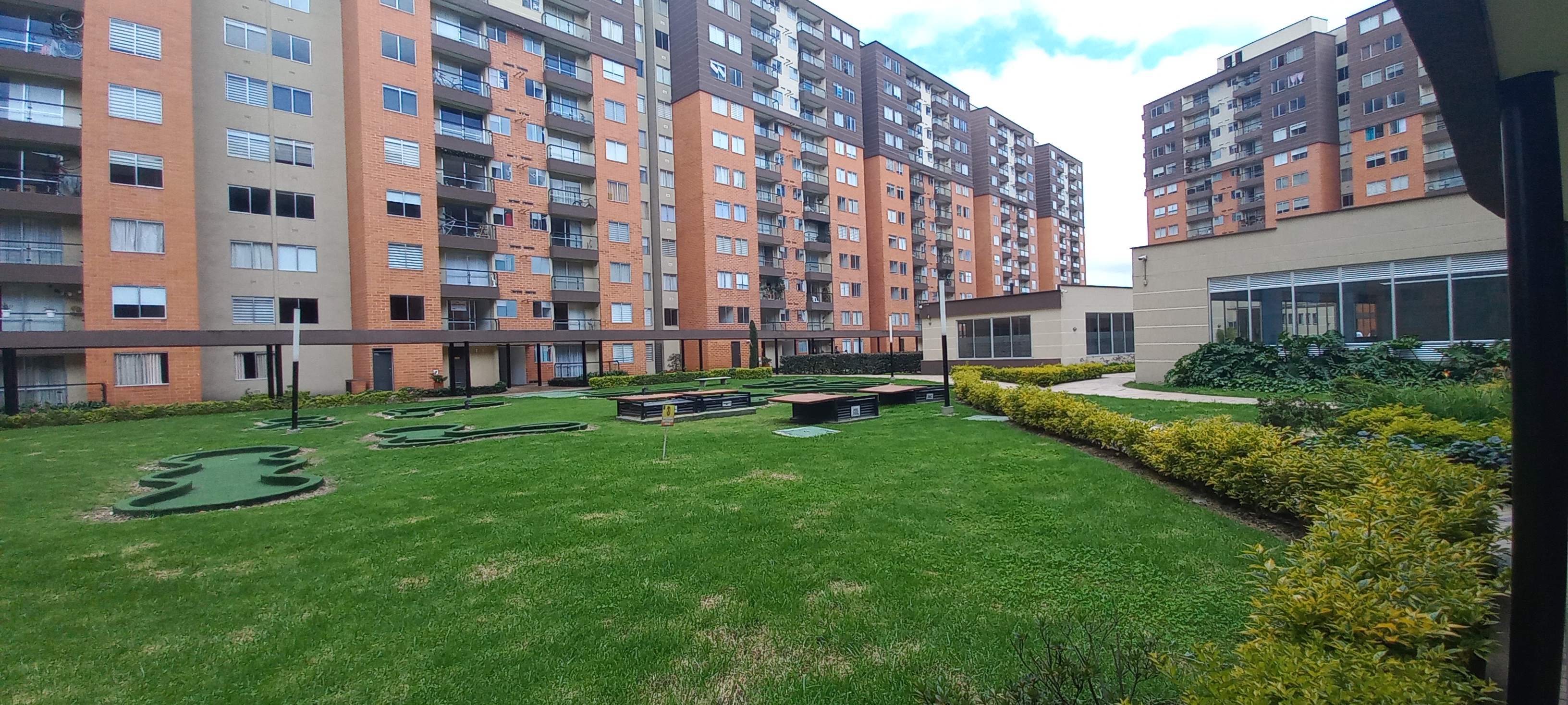Apartamento en venta en Cr Cipres Novaterra, Mosquera · foto 2 de 24