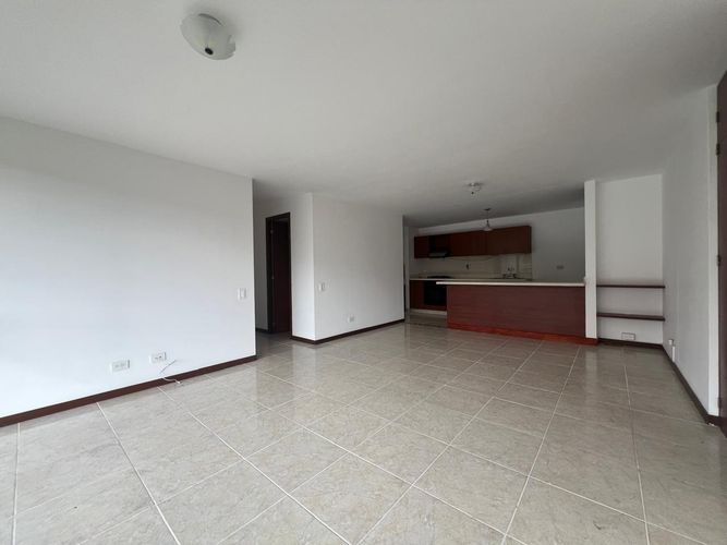 Apartamento de 3 alcobas en arriendo en Santa María De Los Ángeles, Medellín, 130 m² · foto 3 de 18