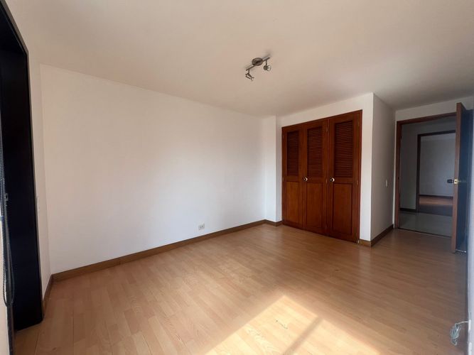 Apartamento de 4 alcobas en arriendo en El Poblado, Medellín, 170 m² · foto 8 de 20