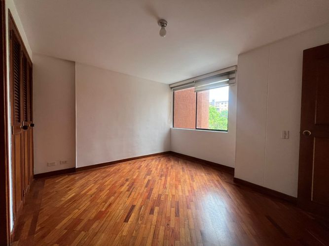 Apartamento de 4 alcobas en arriendo en El Poblado, Medellín, 170 m² · foto 17 de 20