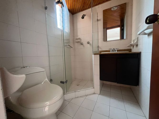 Apartamento de 4 alcobas en arriendo en El Poblado, Medellín, 170 m² · foto 19 de 20