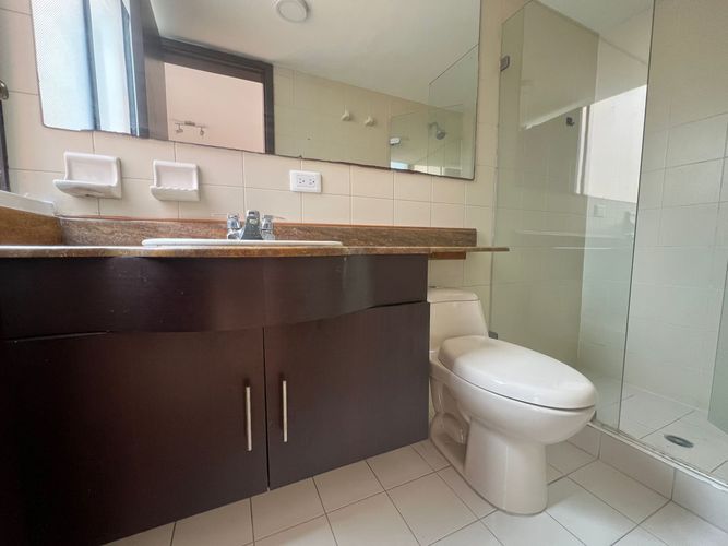 Apartamento de 4 alcobas en arriendo en El Poblado, Medellín, 170 m² · foto 20 de 20