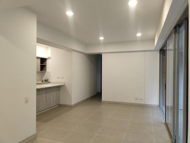 Apartamento de 3 alcobas en arriendo en El Poblado, Medellín, 93 m² · foto 4 de 20