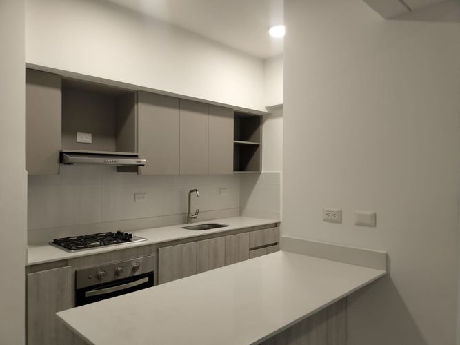 Apartamento de 3 alcobas en arriendo en El Poblado, Medellín, 93 m² · foto 8 de 20