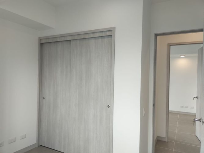 Apartamento de 3 alcobas en arriendo en El Poblado, Medellín, 86 m² · foto 13 de 19