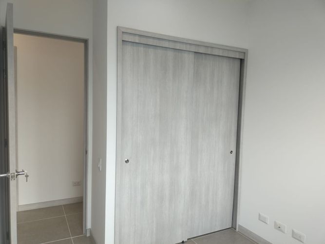 Apartamento de 3 alcobas en arriendo en El Poblado, Medellín, 86 m² · foto 15 de 19