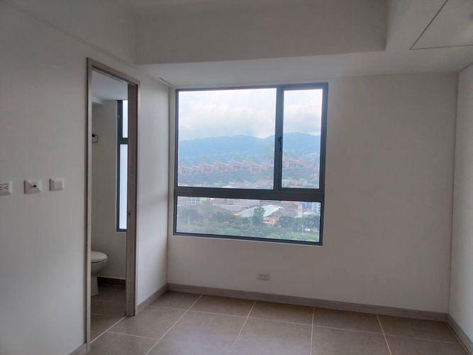 Apartamento de 3 alcobas en arriendo en El Poblado, Medellín, 86 m² · foto 16 de 19