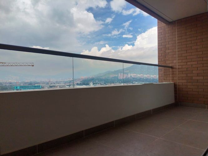 Apartamento de 3 alcobas en arriendo en El Poblado, Medellín, 86 m² · foto 19 de 19