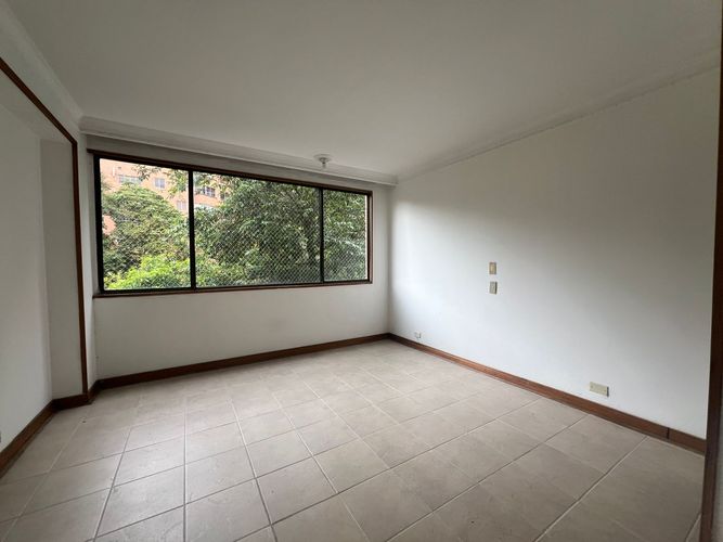 Apartamento de 2 alcobas en arriendo en El Poblado, Medellín, 100 m² · foto 13 de 15
