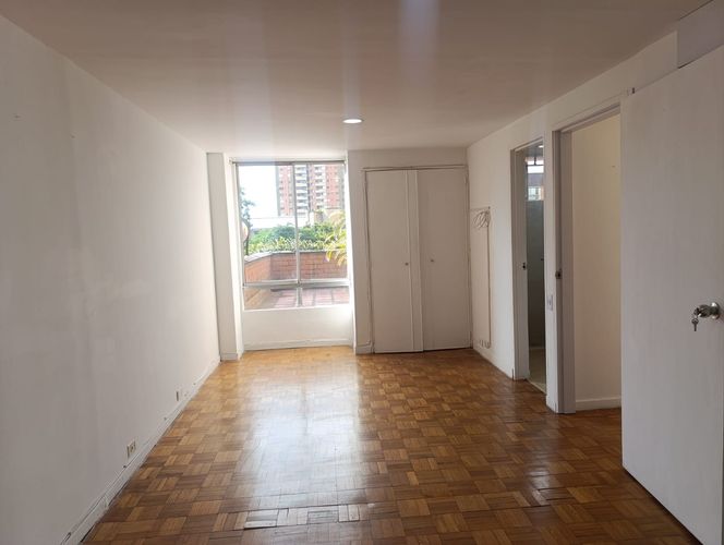 Apartamento de 2 alcobas en arriendo en El Poblado, Medellín, 117 m² · foto 10 de 19