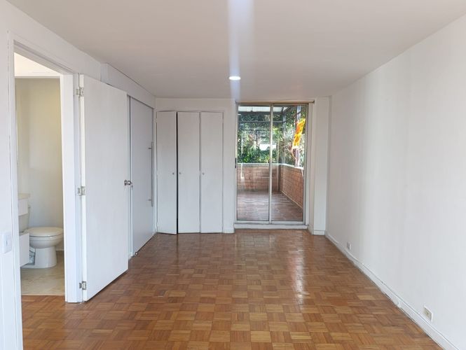 Apartamento de 2 alcobas en arriendo en El Poblado, Medellín, 117 m² · foto 15 de 19