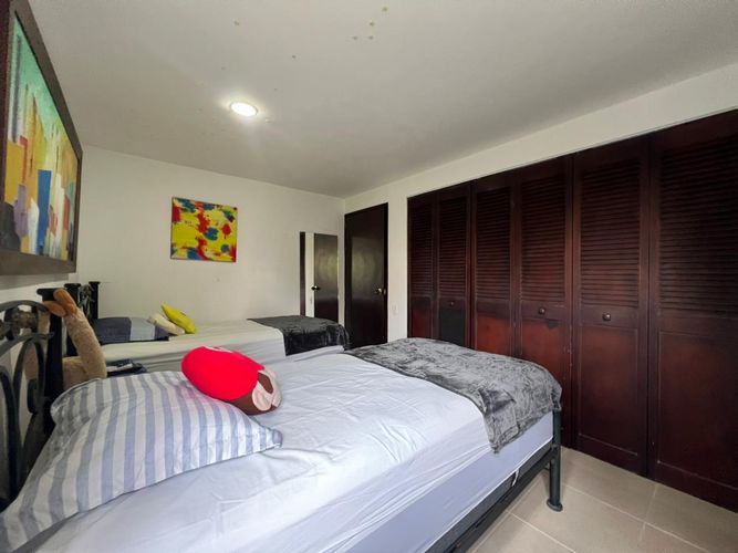 Apartamento de 3 alcobas en venta en El Poblado, Medellín, 215 m² · foto 9 de 20