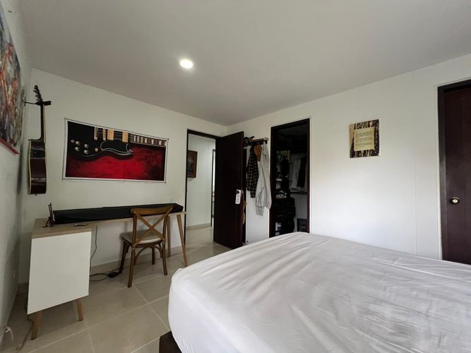 Apartamento de 3 alcobas en venta en El Poblado, Medellín, 215 m² · foto 12 de 20