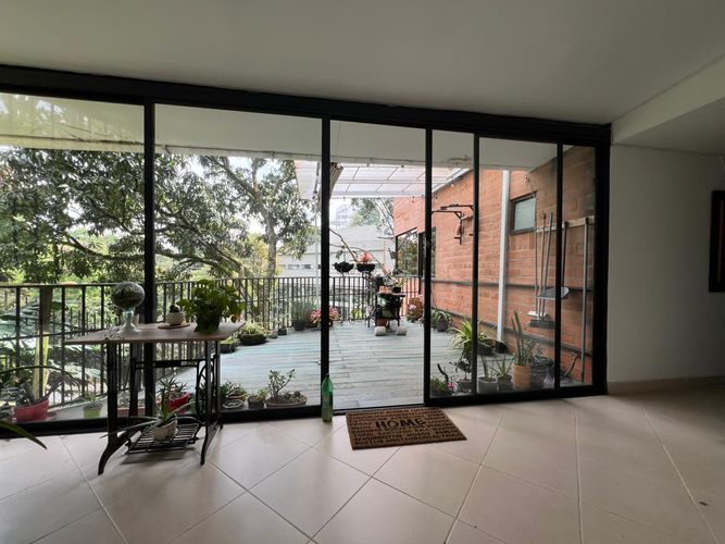 Apartamento de 3 alcobas en venta en El Poblado, Medellín, 215 m² · foto 14 de 20