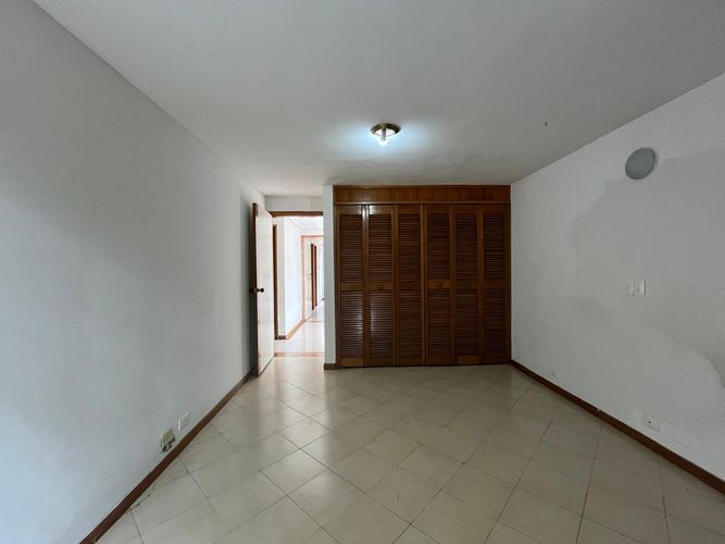 Apartamento de 3 alcobas en venta en El Poblado, Medellín, 170 m² · foto 9 de 18