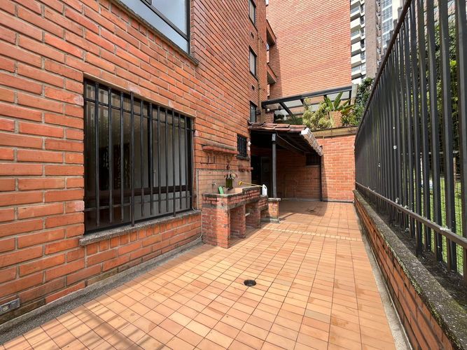 Apartamento de 3 alcobas en venta en El Poblado, Medellín, 170 m² · foto 17 de 18